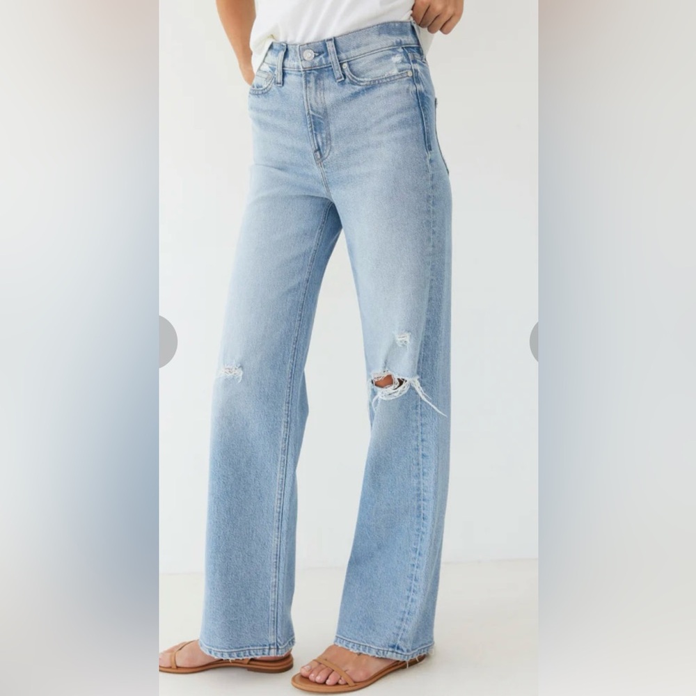 Light Blue Straight Leg Women's Jeans